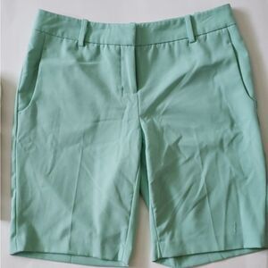 VINCE CAMUTO Womens 4 aquamarine Walking shorts